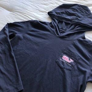 navy vineyard vines long sleeve with hood